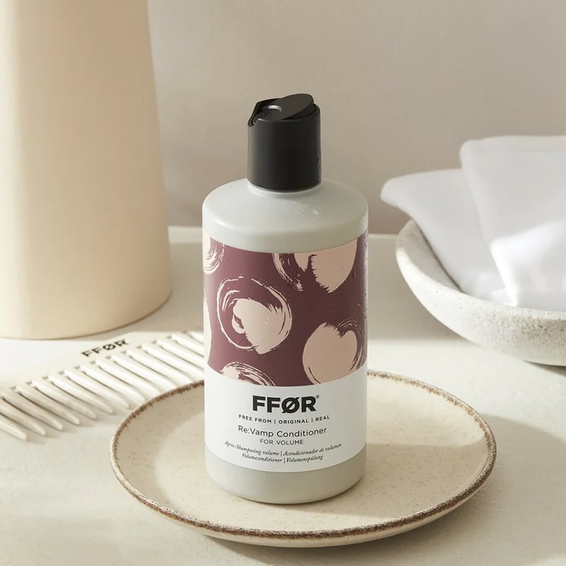 ReVamp Conditioner 2 Graphic